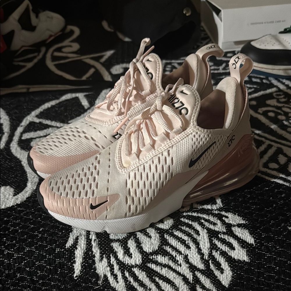 Nike Pink Sneakers Air Max 270